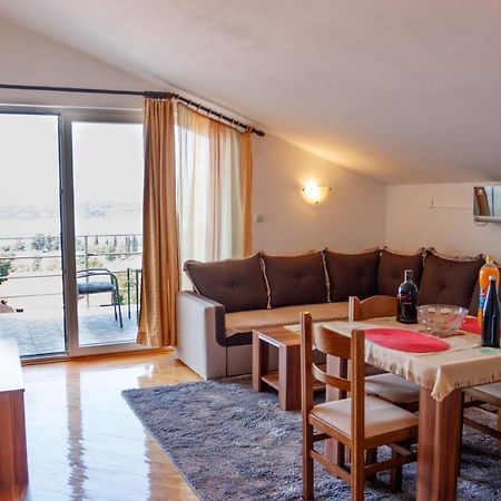 Apartmani Petar Тиват Екстериор снимка